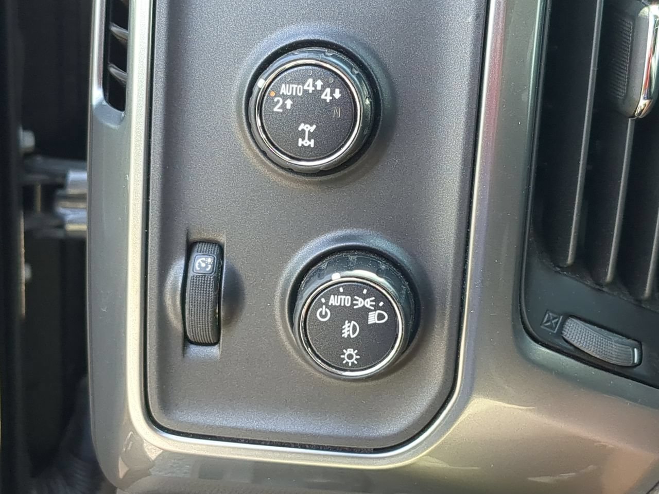 Used 2017 Chevrolet Silverado 1500 LTZ w/ Sport Package AWD/4WD image 17