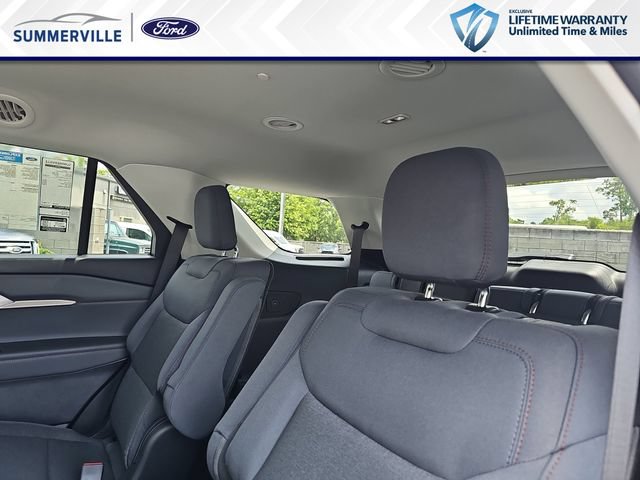 New 2026 Ford Explorer Active RWD image 17