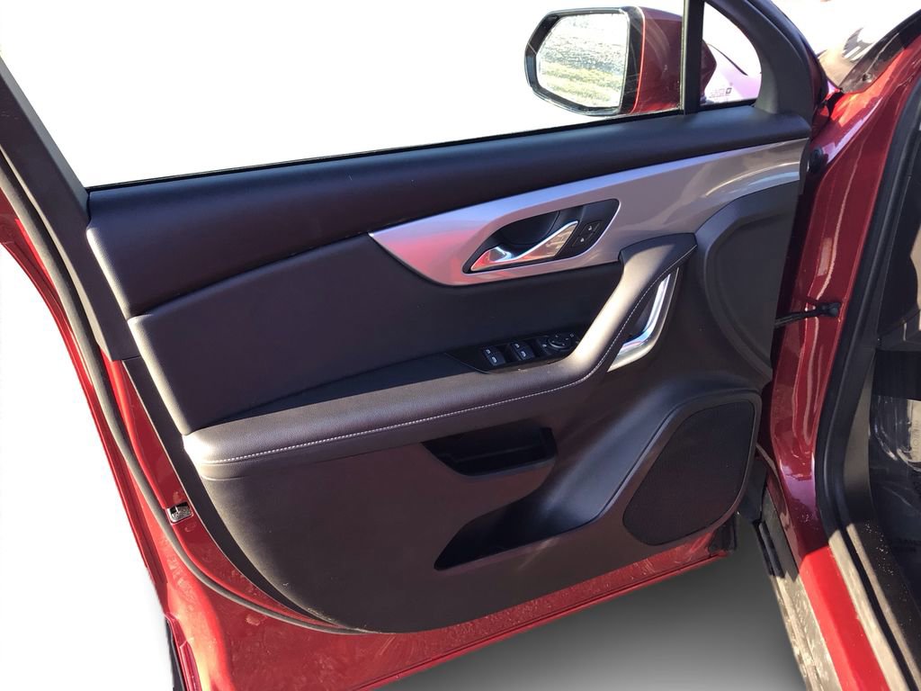 Used 2025 Chevrolet Blazer LT image 19