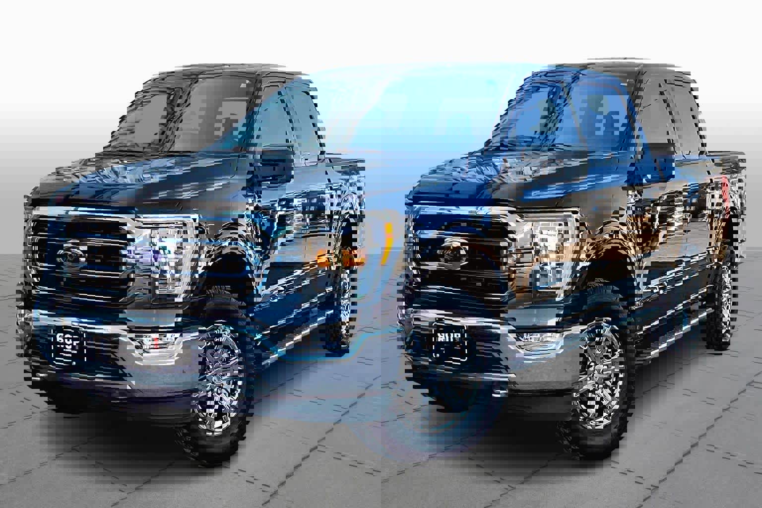 Certified 2021 Ford F150 XLT w/ Equipment Group 302A High image 38