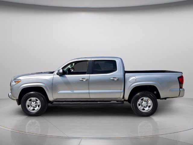 Used 2022 Toyota Tacoma SR w/ SR Convenience Package RWD image 3