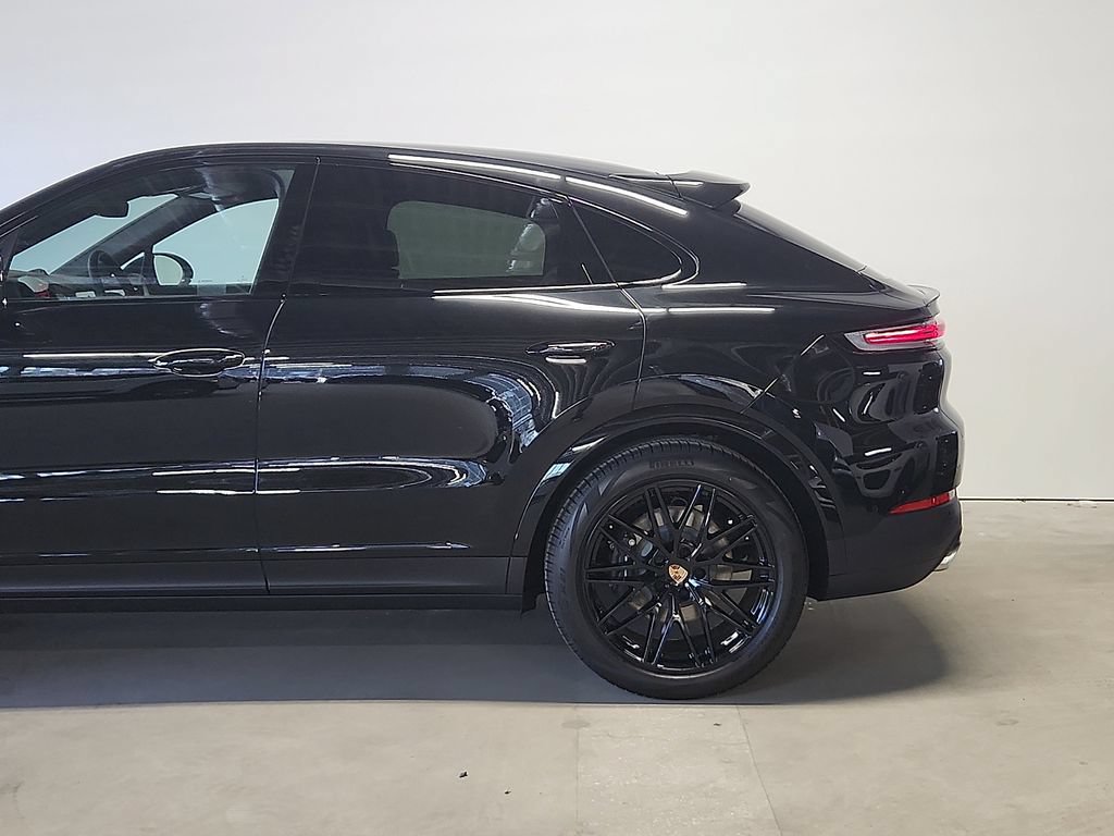 New 2026 Porsche Cayenne Coupe AWD/4WD image 7