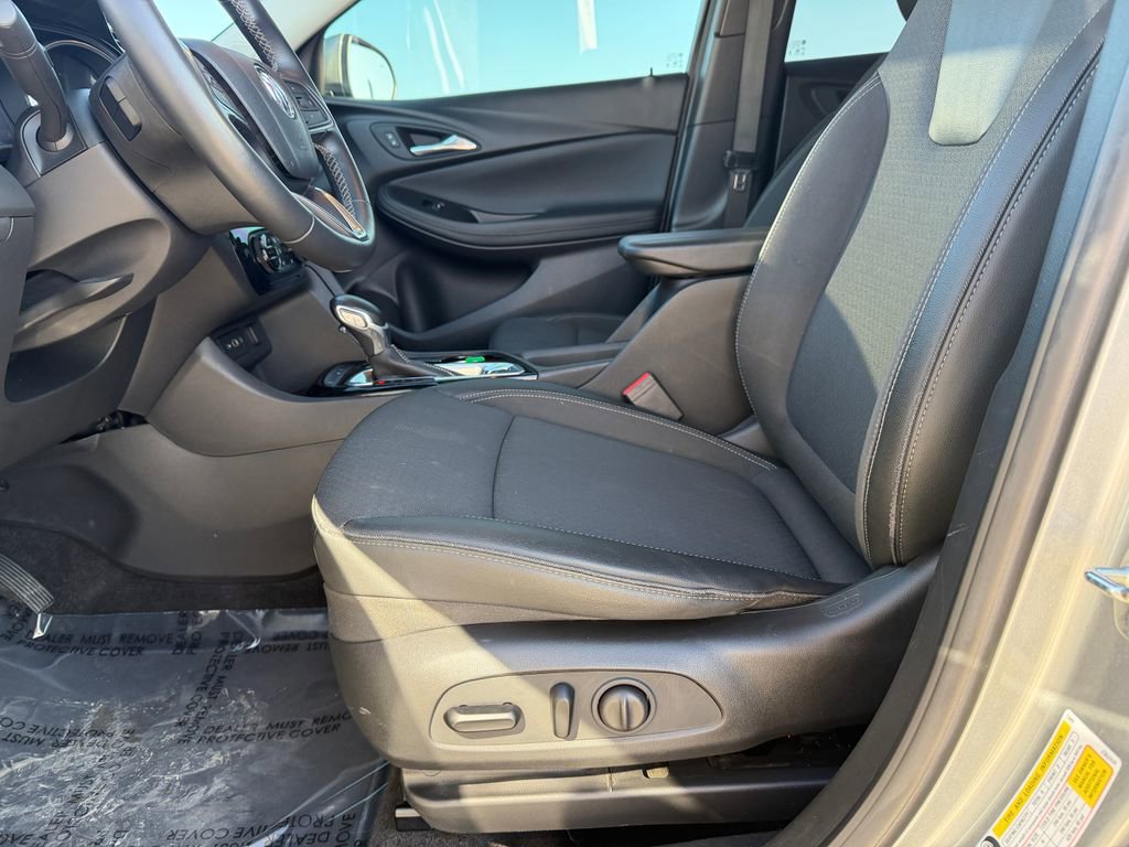 Used 2023 Buick Encore GX Select image 15