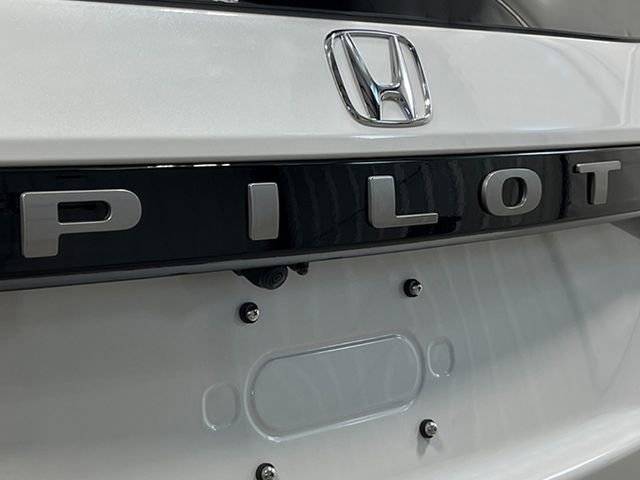 New 2026 Honda Pilot Elite image 7