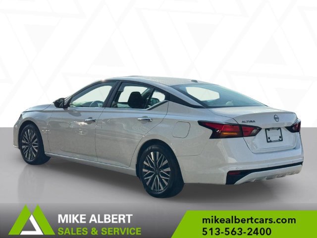 Used 2025 Nissan Altima 2.5 SV FWD image 6