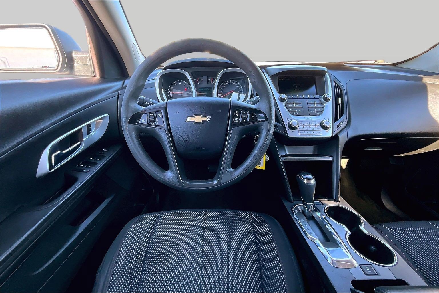 Used 2017 Chevrolet Equinox LS AWD/4WD image 5