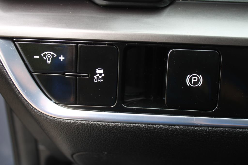 Used 2023 Kia Sportage EX image 24