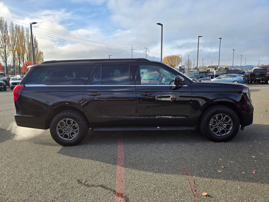 Used 2025 Ford Expedition Max Active image 4