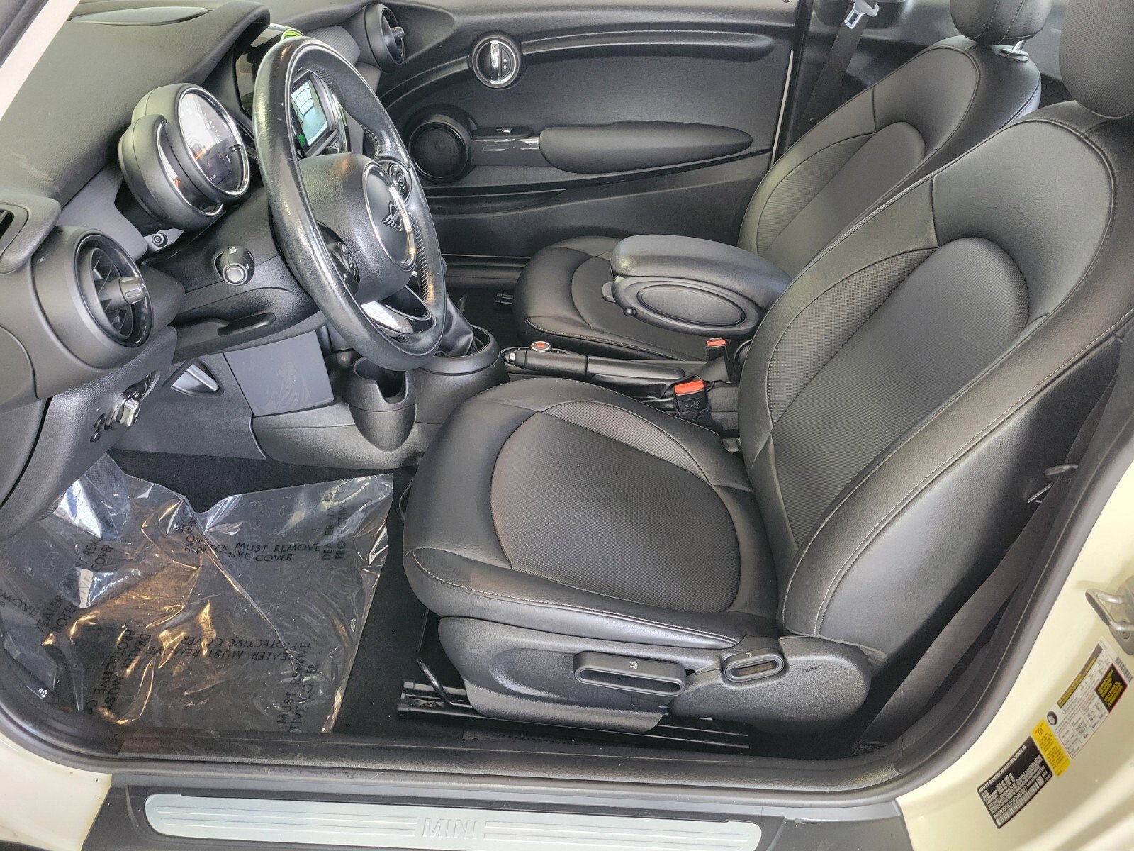 Used 2019 MINI Cooper 2-Door Hardtop FWD image 10