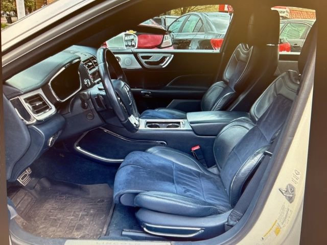 Used 2017 Lincoln Continental Black Label w/ Climate Package AWD/4WD image 7