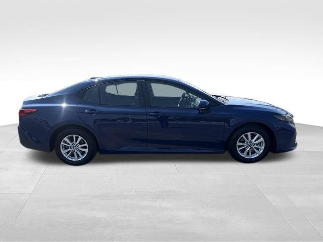 Used 2026 Toyota Camry LE FWD image 6