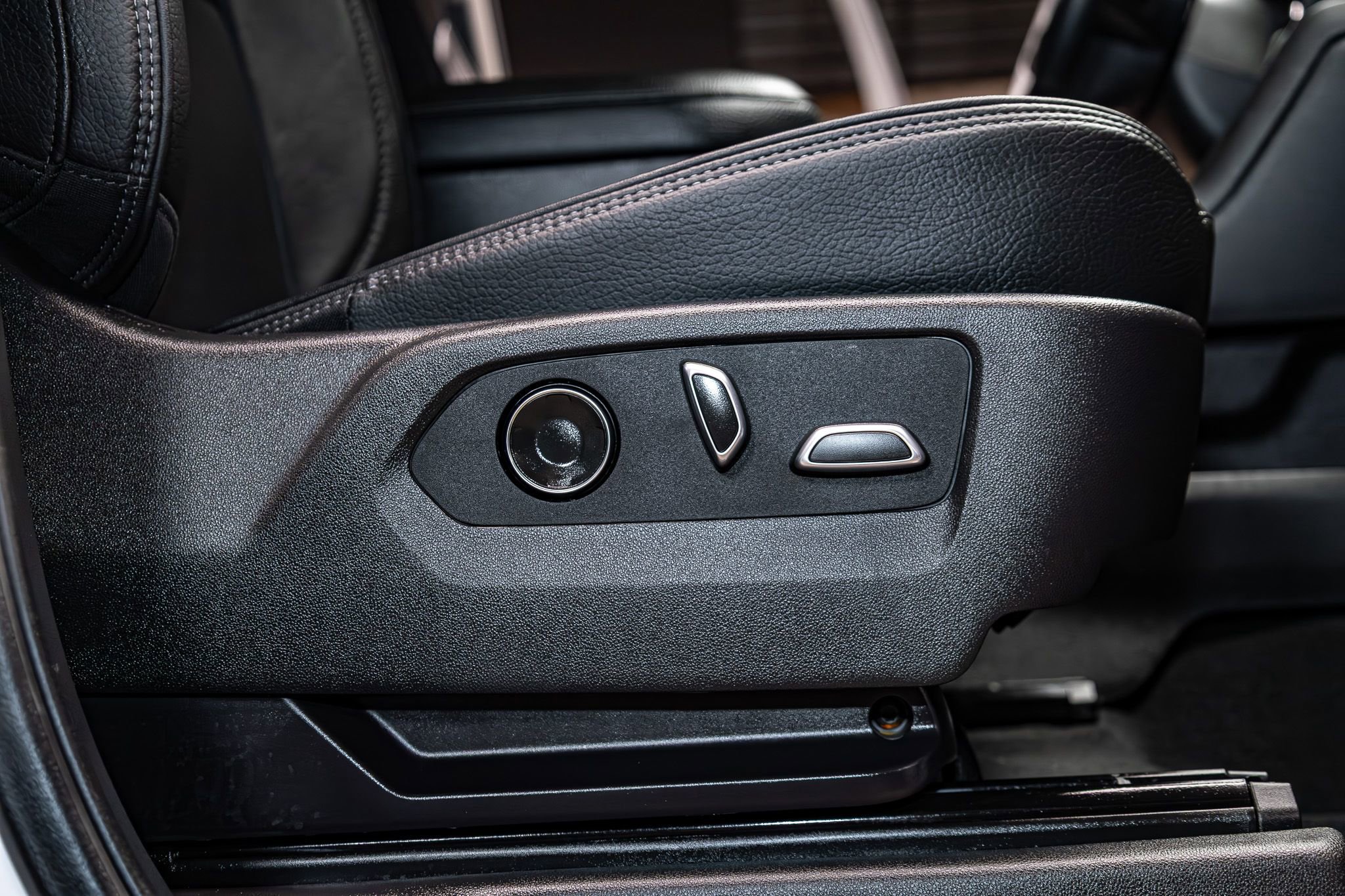 Used 2025 GMC Sierra 3500 Denali w/ Denali Reserve Package image 29