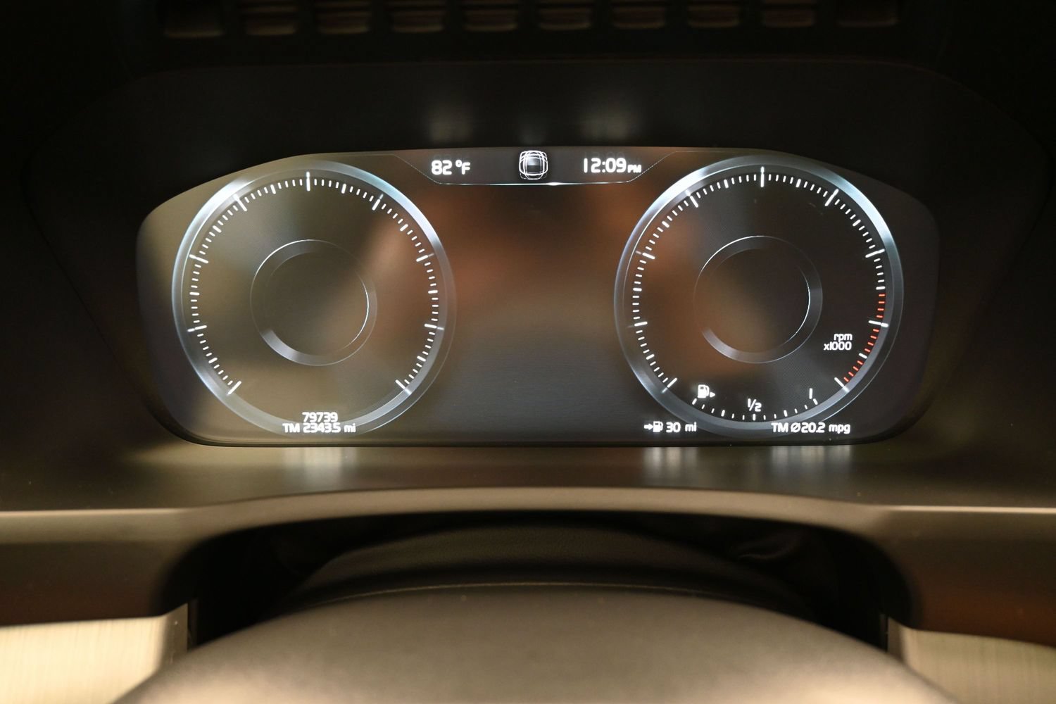 Used 2021 Volvo XC90 T5 Momentum w/ Protection Package Premier FWD image 27