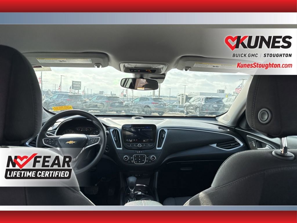 Used 2024 Chevrolet Malibu LT image 40