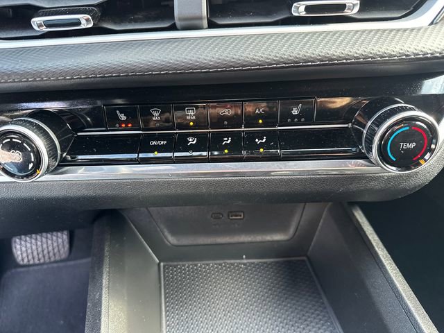 Used 2025 Chevrolet Equinox LT image 33