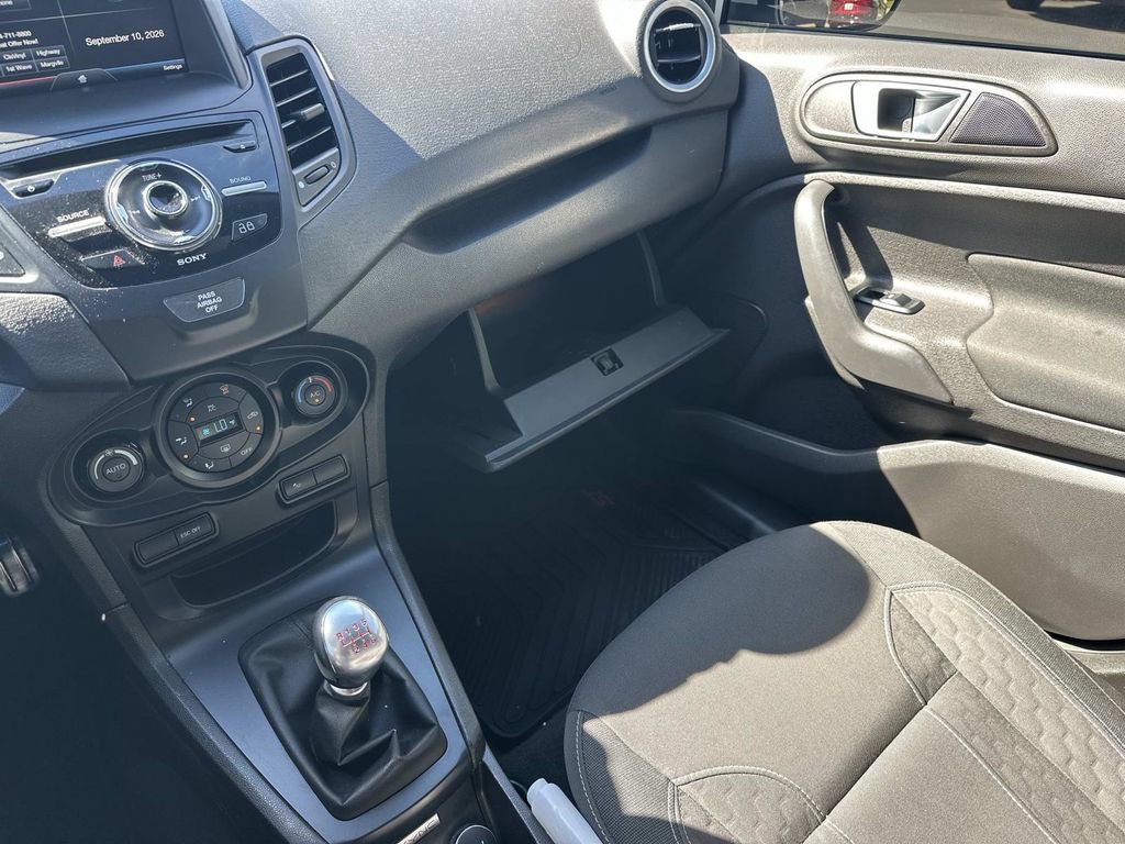 Used 2015 Ford Fiesta ST FWD image 34