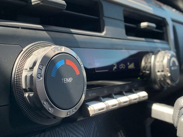 Used 2024 Toyota Tacoma SR5 AWD/4WD image 30