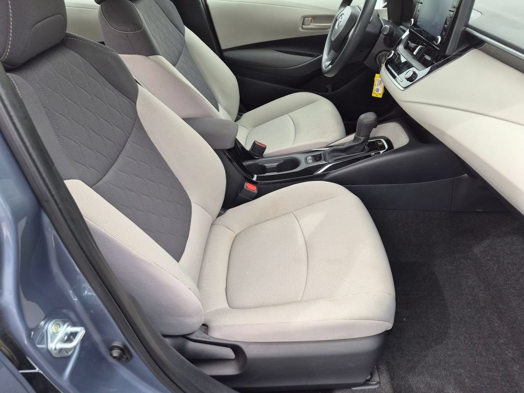 Used 2022 Toyota Corolla LE FWD image 28