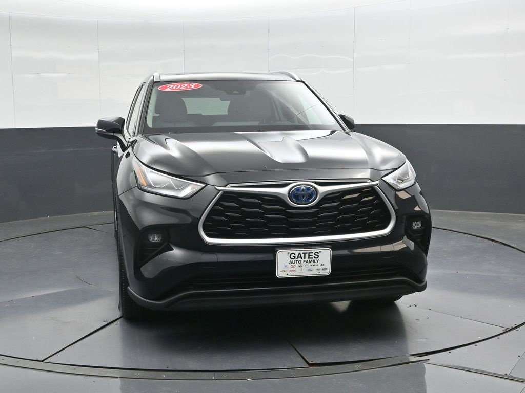 Used 2023 Toyota Highlander Bronze Edition image 5