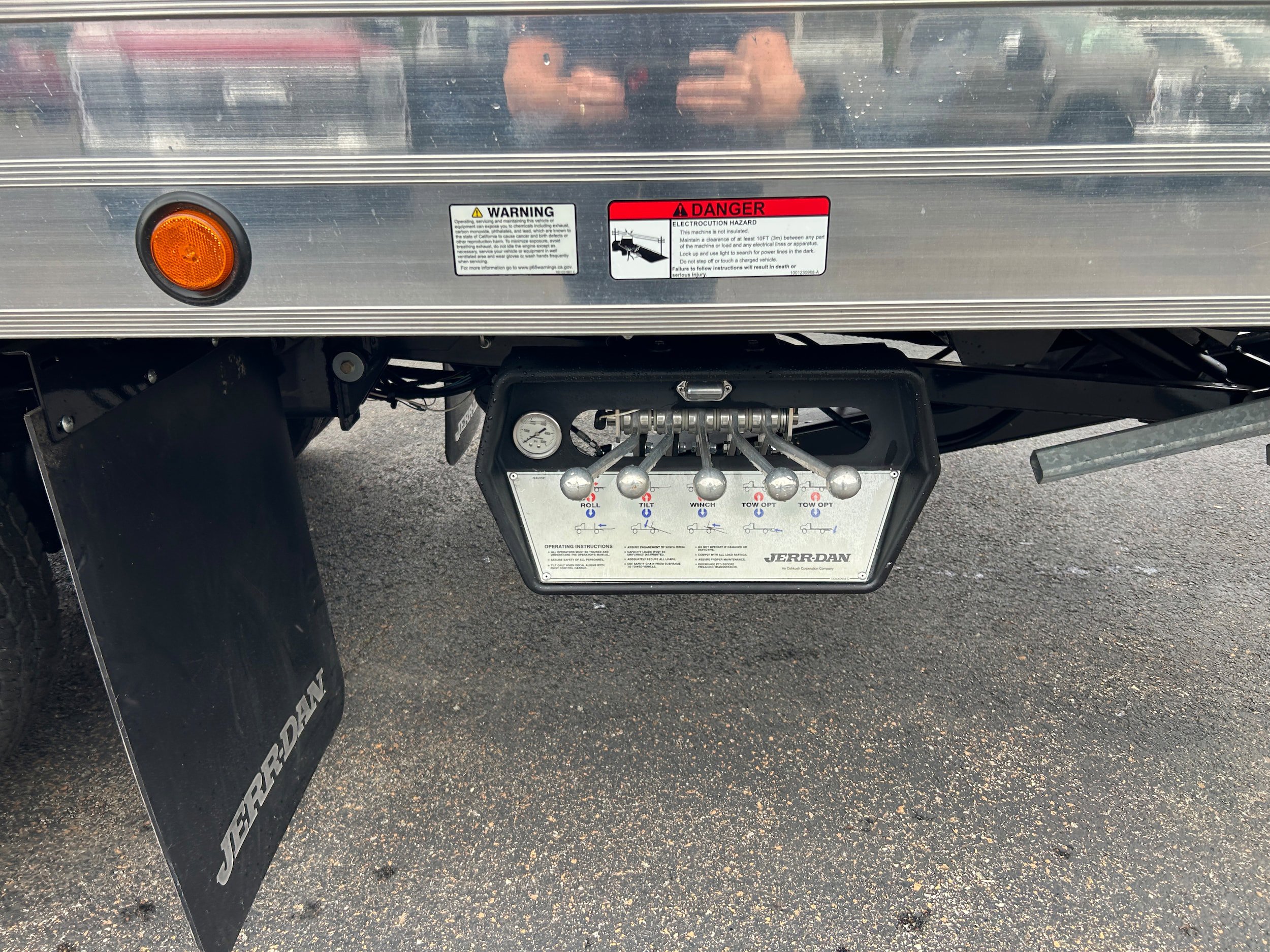 New 2025 Ford F650 2WD SuperCab Super Duty image 26