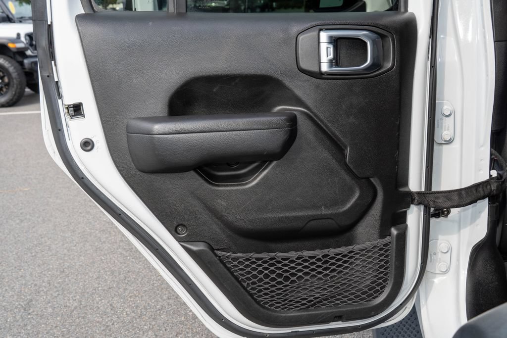 Used 2022 Jeep Wrangler Unlimited Sport AWD/4WD image 9