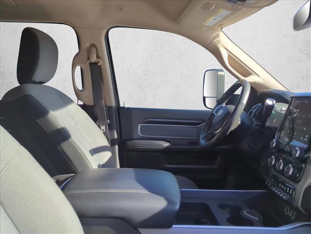 Used 2019 RAM 3500 Big Horn image 21