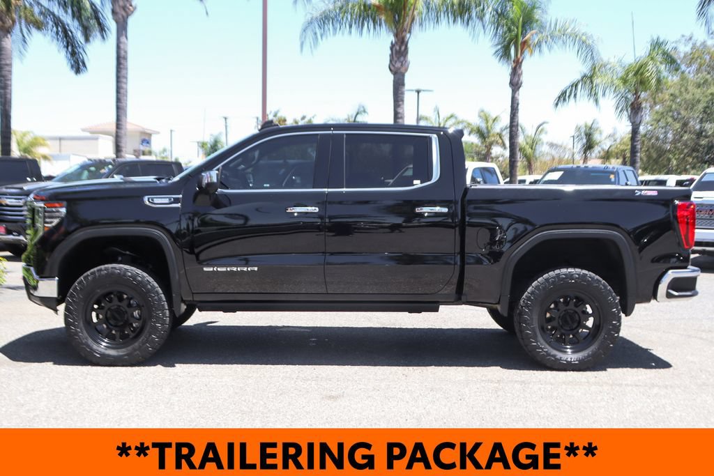 Used 2023 GMC Sierra 1500 SLT w/ SLT Premium Package AWD/4WD image 5
