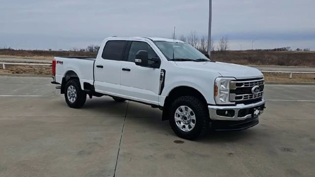 Used 2024 Ford F250 XLT w/ FX4 Off-Road Package image 2
