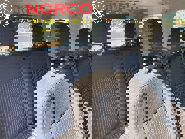 Used 2017 Ford Transit 150 XL image 9