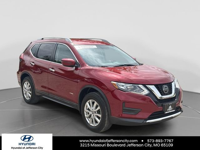 Used 2018 Nissan Rogue SV image 1