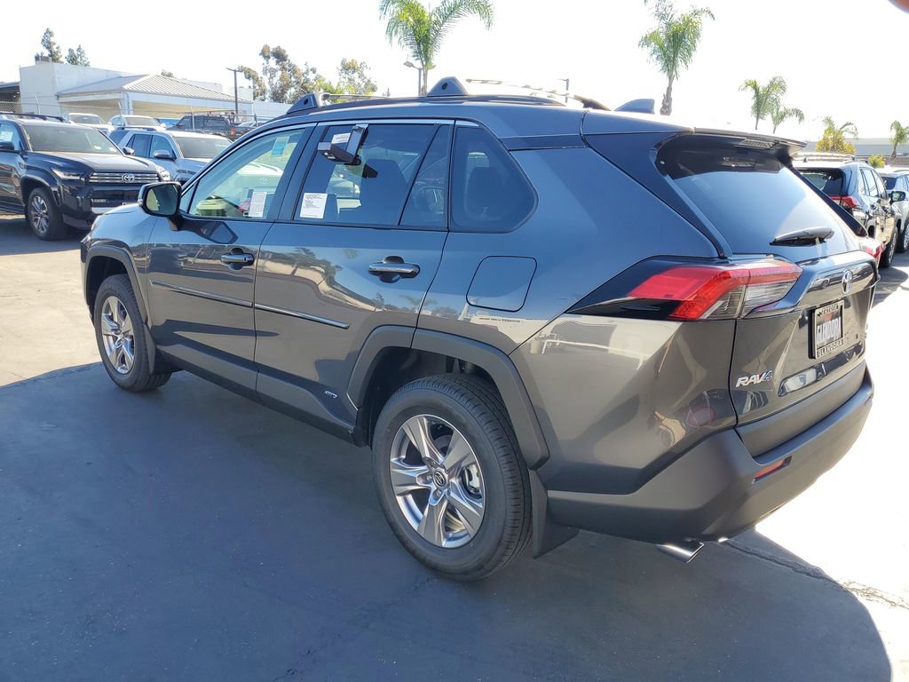 New 2025 Toyota RAV4 LE image 5