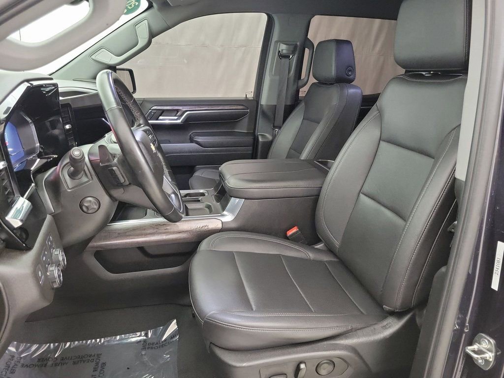 Certified 2023 Chevrolet Silverado 1500 LTZ w/ Z71 Off-Road Package image 7