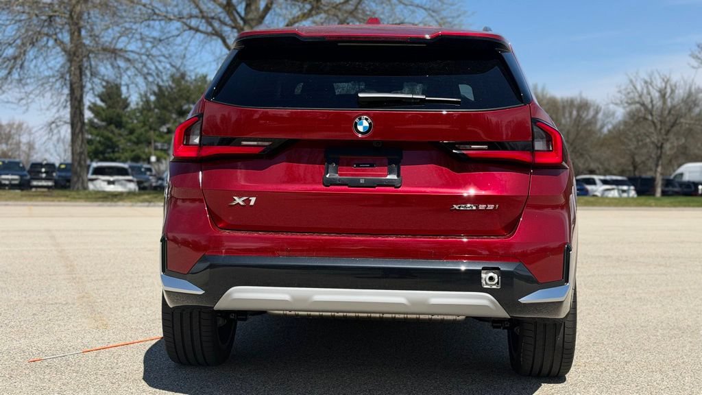 New 2026 BMW X1 xDrive28i w/ Technology Package AWD/4WD image 5