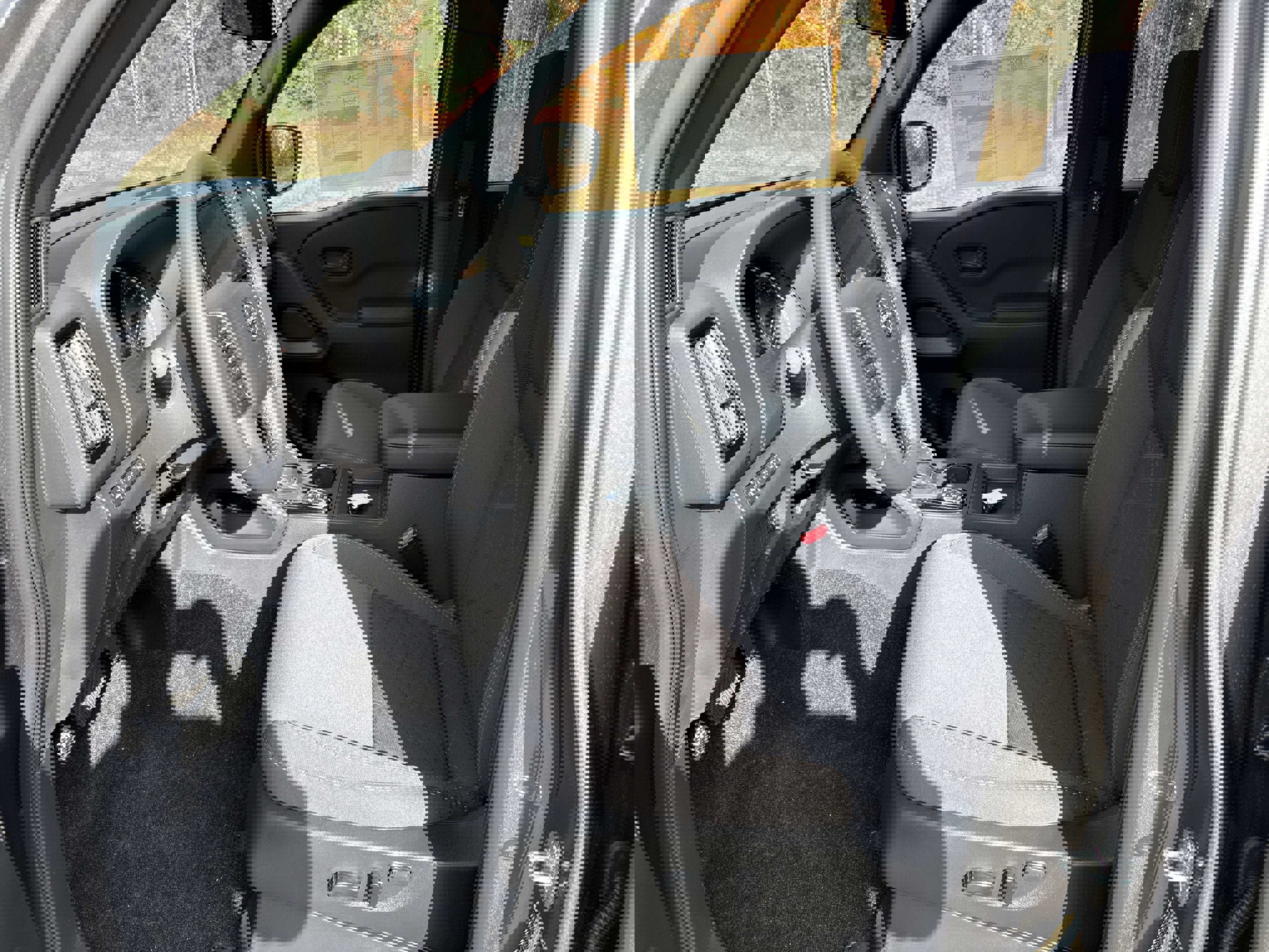 New 2026 Nissan Frontier SV image 4