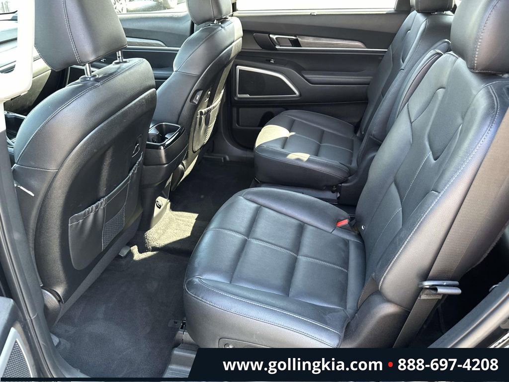 Certified 2021 Kia Telluride EX w/ EX Premium Package AWD/4WD image 12