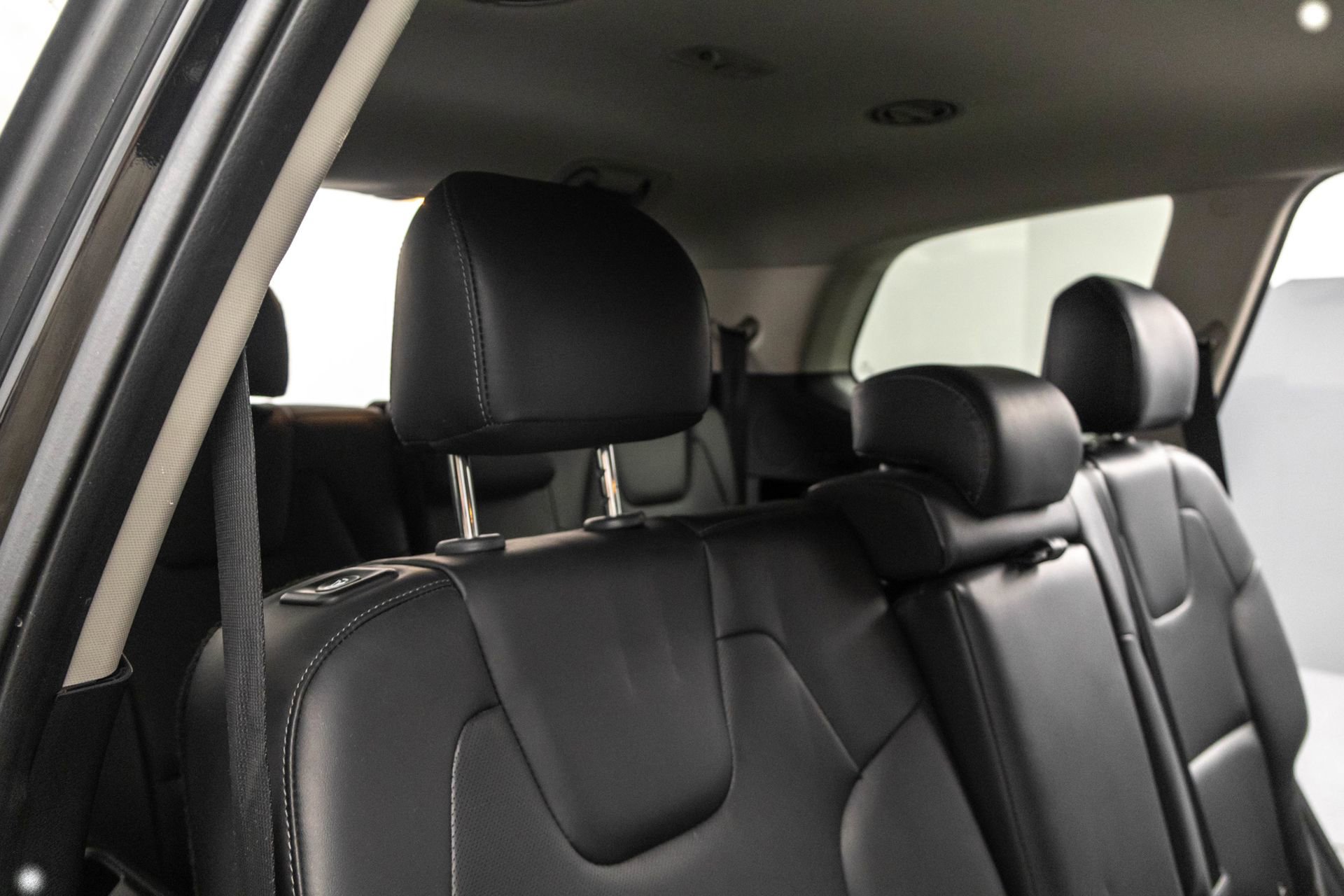 Used 2021 Kia Telluride LX image 35