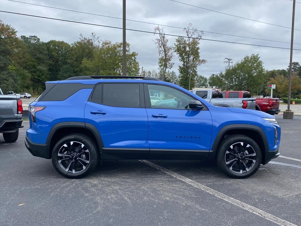 New 2026 Chevrolet Equinox RS w/ LPO, Floor Liner Package image 2