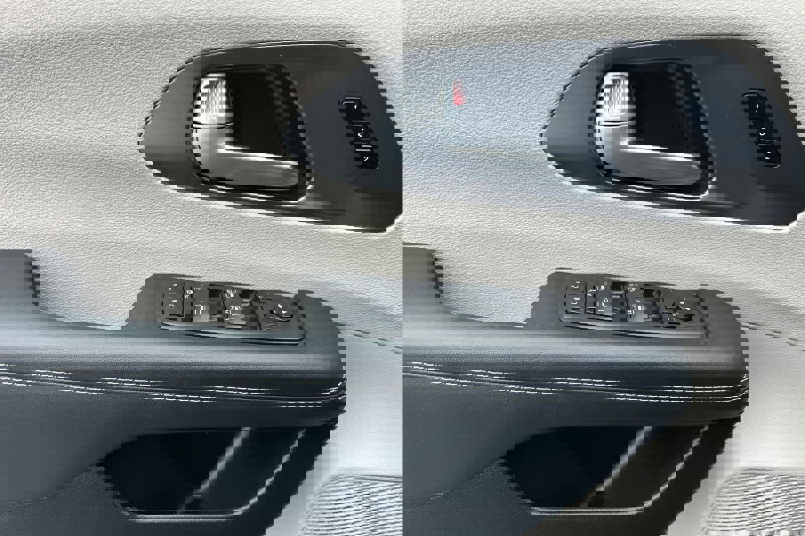 Used 2024 Chrysler Pacifica Touring-L image 12