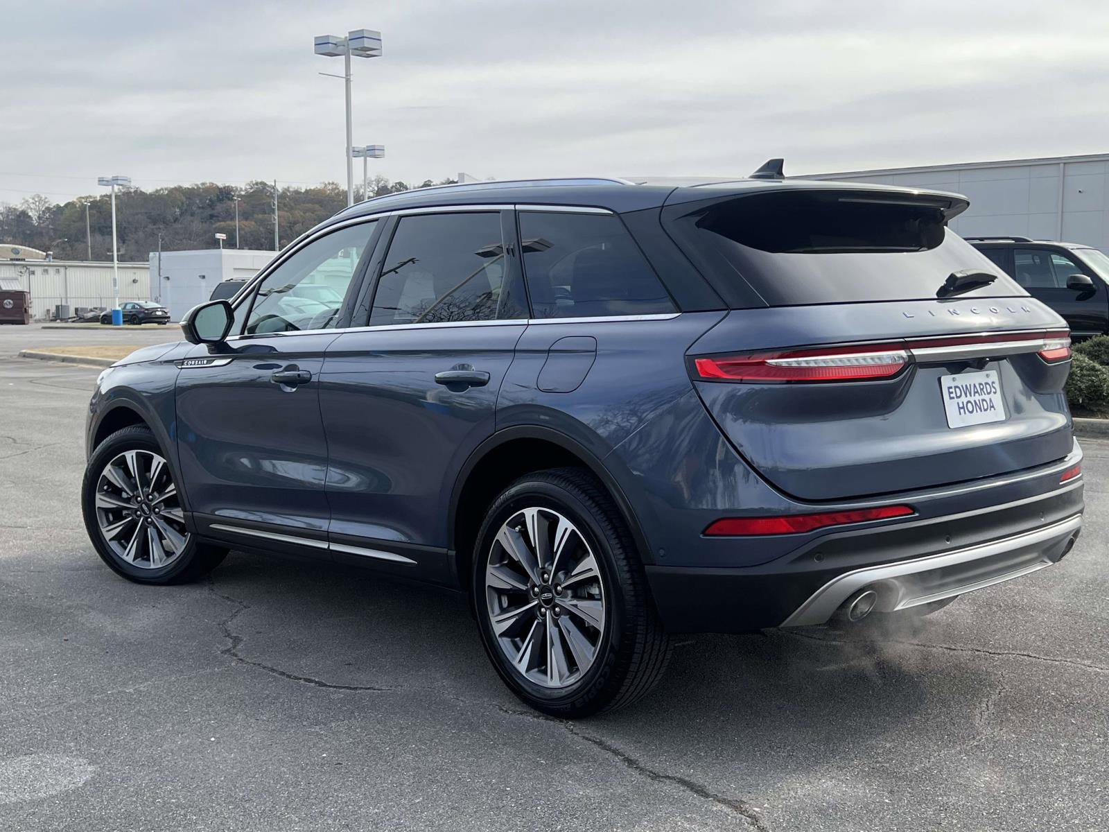 Used 2022 Lincoln Corsair Reserve w/ Equipment Group 201A image 5