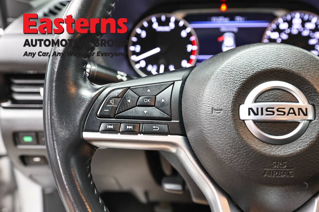 Used 2022 Nissan Sentra SV FWD image 14