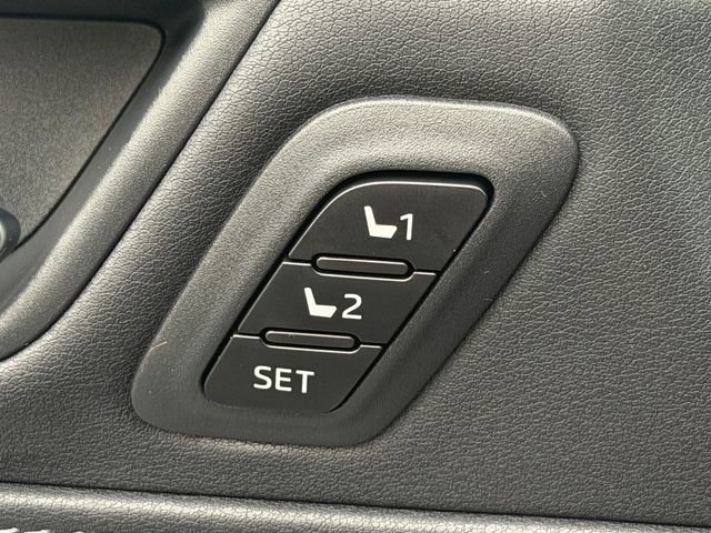 Certified 2023 Toyota Venza XLE image 36