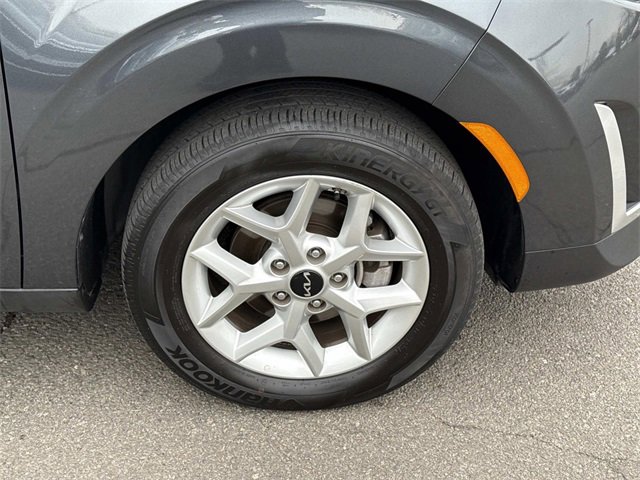 Used 2023 Kia Soul LX w/ LX Technology Package image 7