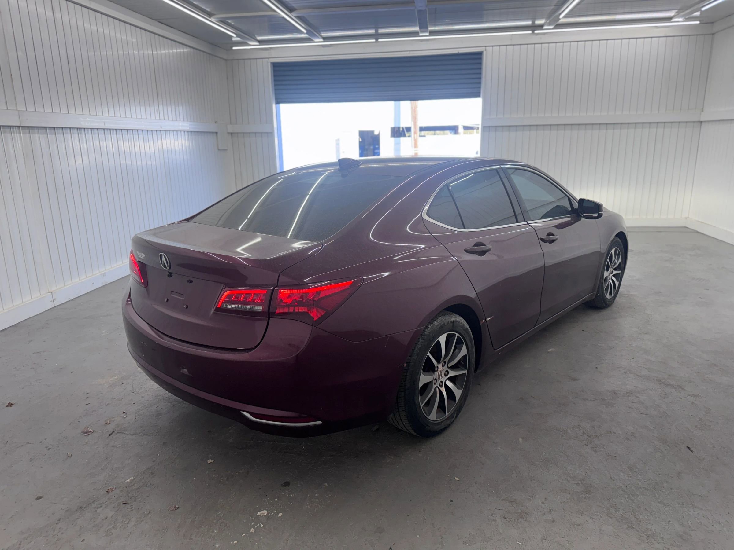 Used 2015 Acura TLX w/ Technology Package image 5