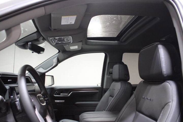 New 2026 GMC Sierra 1500 Denali w/ Denali Reserve Package image 4