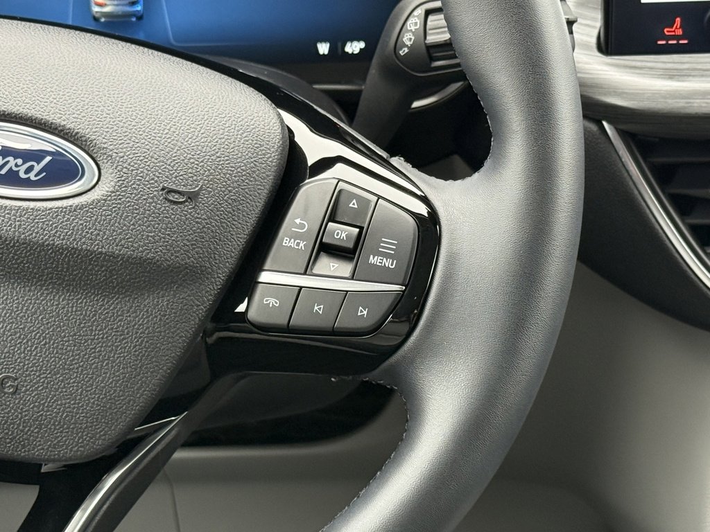 Certified 2023 Ford Escape SE w/ PHEV Premium Package image 25