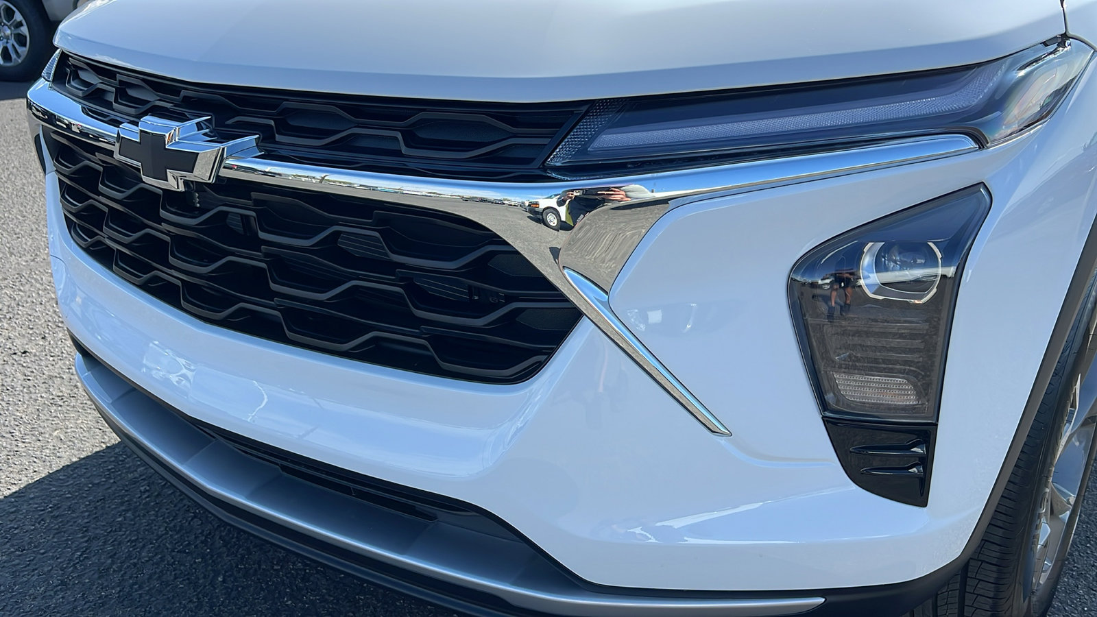 New 2025 Chevrolet Trax LT w/ Driver Confidence Package image 9