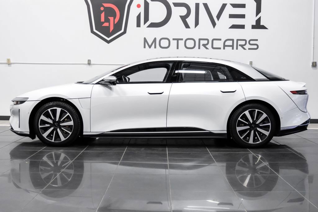 Used 2022 Lucid Air Grand Touring image 12
