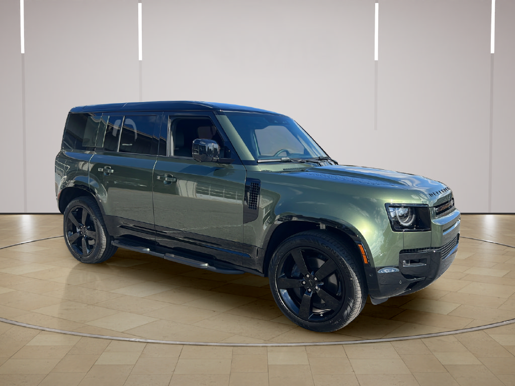 Used 2026 Land Rover Defender 110 X-Dynamic SE AWD/4WD image 9