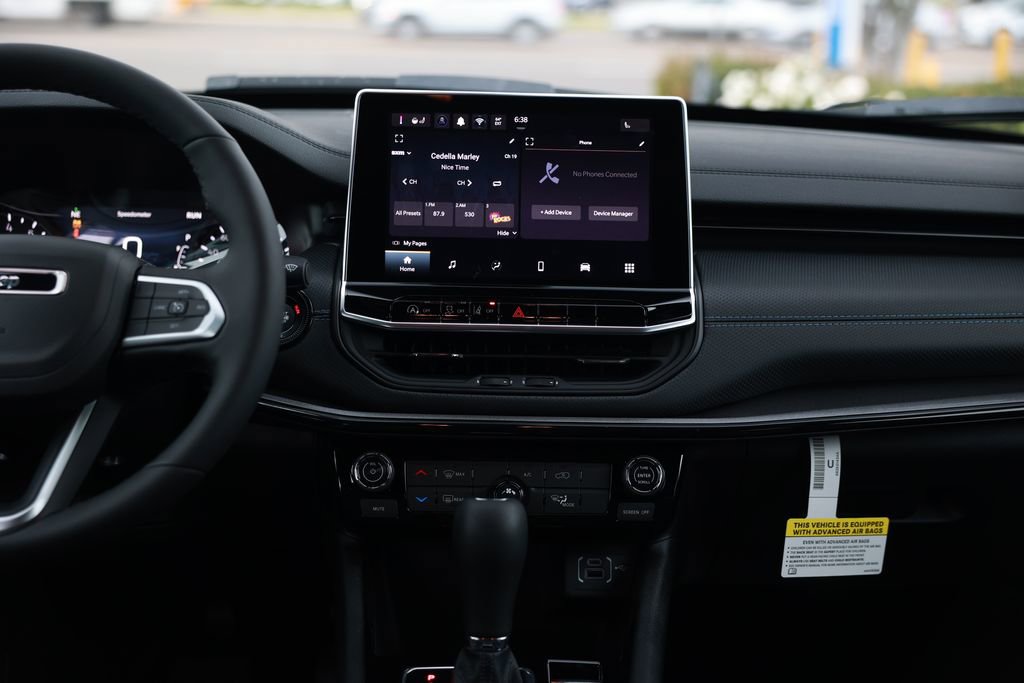 New 2026 Jeep Compass Latitude image 23