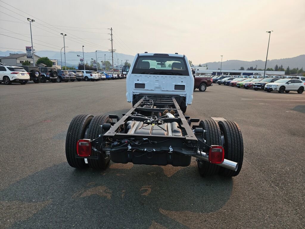 New 2025 Ford F450 XL image 7